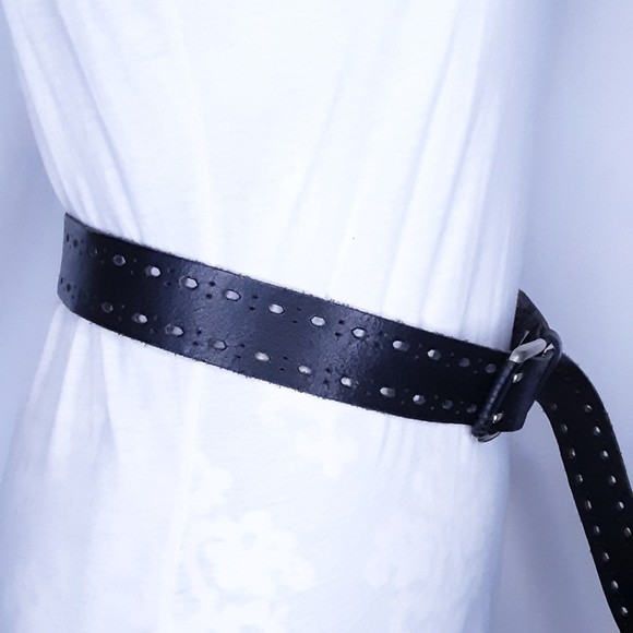 Mens Unbranded Genuine Leather Black Perforated Belt Size XL - Picture 4 of 6